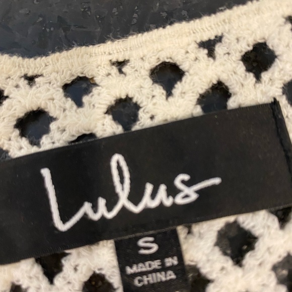 LULUS crotchet/lace top - Picture 5 of 6